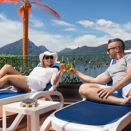 Hotel Caribe - Garda Lake Collection ブレンゾーネ エクステリア 写真