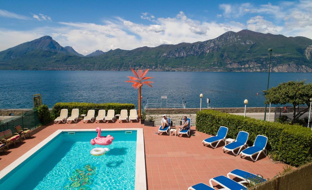 Hotel Caribe - Garda Lake Collection ブレンゾーネ エクステリア 写真