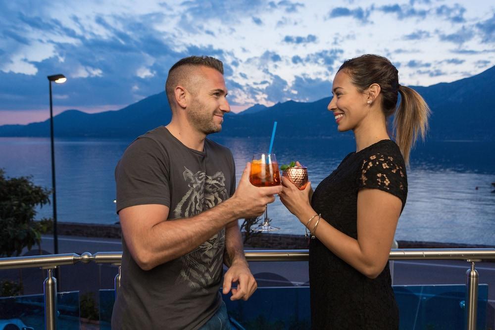 Hotel Caribe - Garda Lake Collection ブレンゾーネ エクステリア 写真