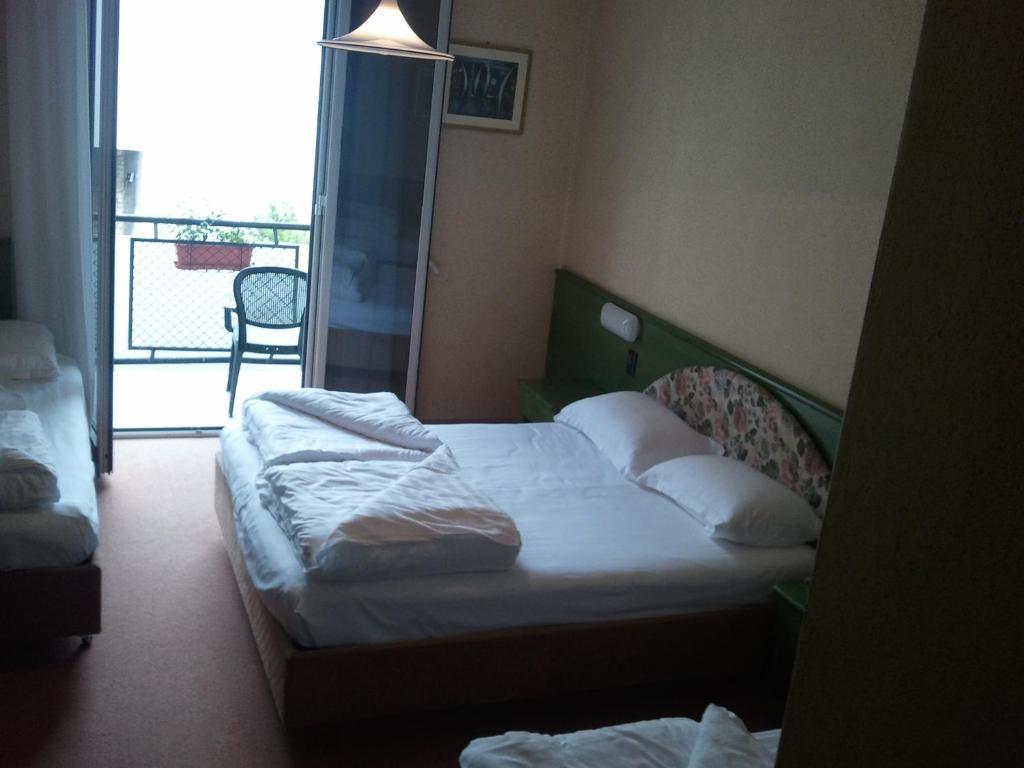 Hotel Caribe - Garda Lake Collection ブレンゾーネ 部屋 写真
