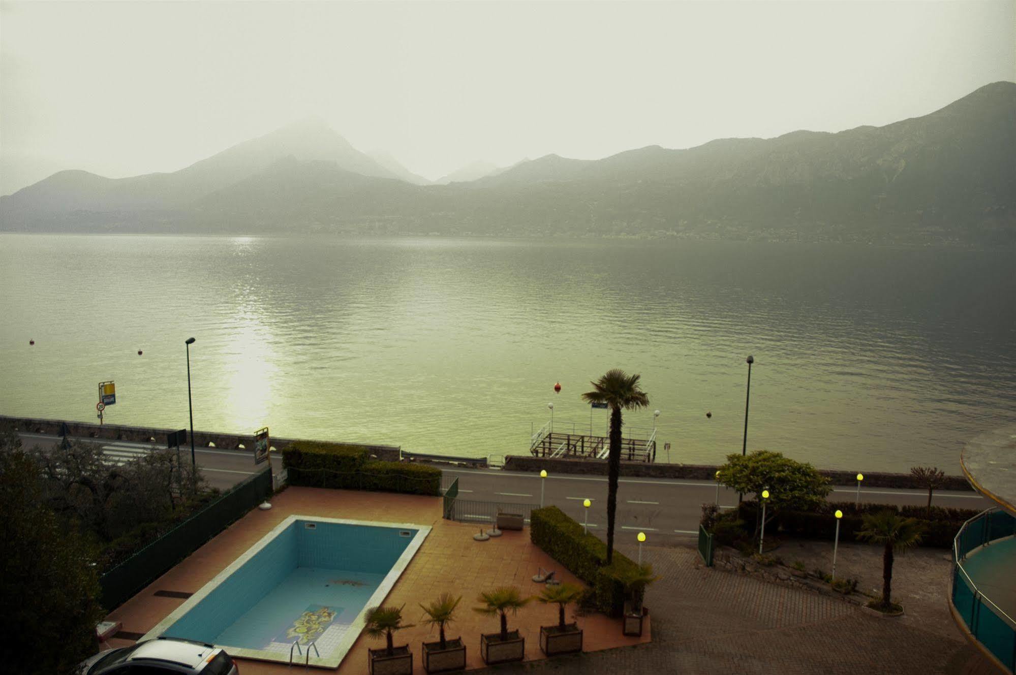 Hotel Caribe - Garda Lake Collection ブレンゾーネ エクステリア 写真
